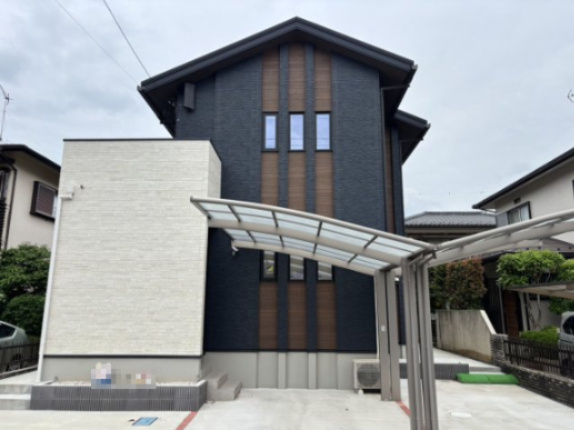 野田市五木新町　中古戸建　令和5年築の駐車場|３台分可能です！