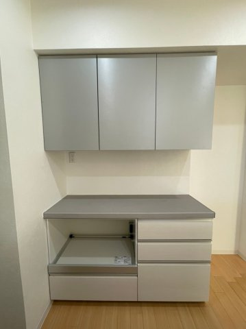 ピアッツァレント今井町の収納|キッチンバックセット付き