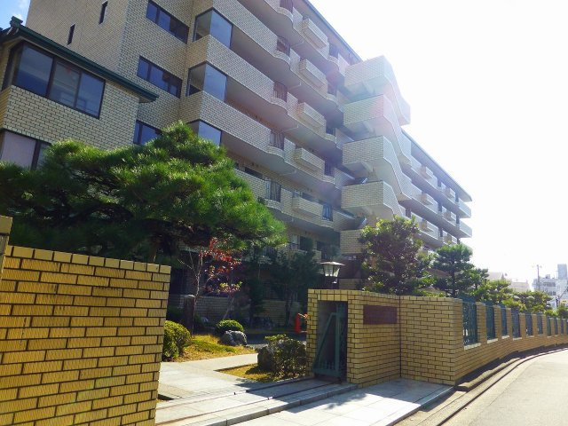 グランドパレスもと庄屋の外観