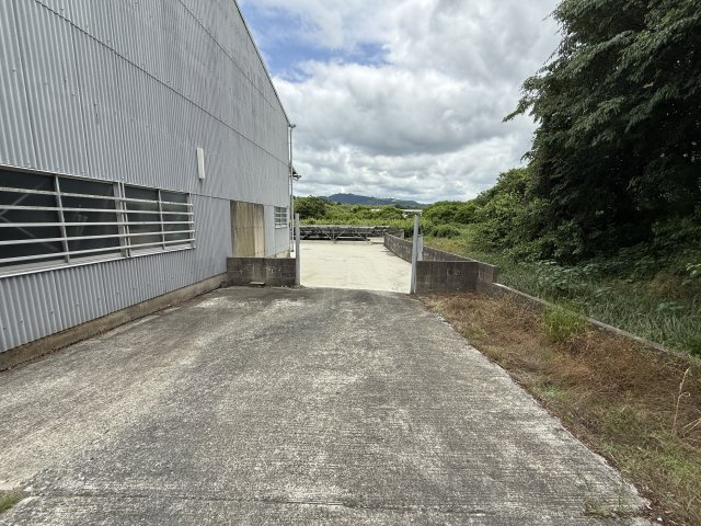 山崎倉庫の駐車場