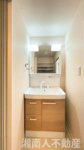 アエラス辻堂ウエストウイングの独立洗面台|独立洗面台です