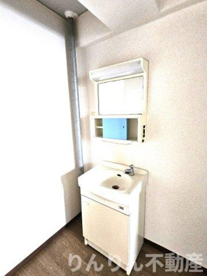 【独立洗面台】 | 海出ビル | 独立洗面台あり、毎朝おしゃれに忙しい女性の方におすすめです