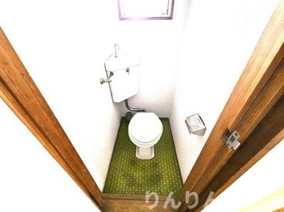 【トイレ】 | 海出ビル | 落ち着いた色調のトイレです