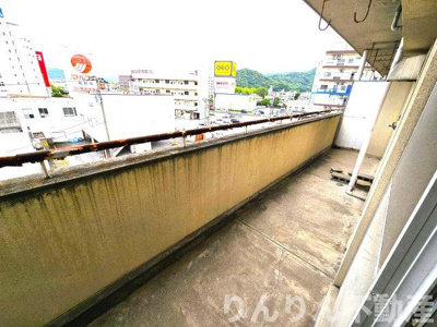 【バルコニー】 | 海出ビル | バルコニー付きです