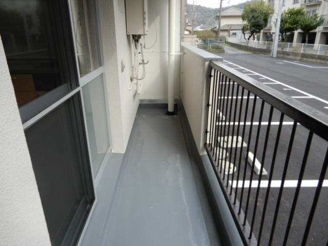 クローバー広畑才のバルコニー