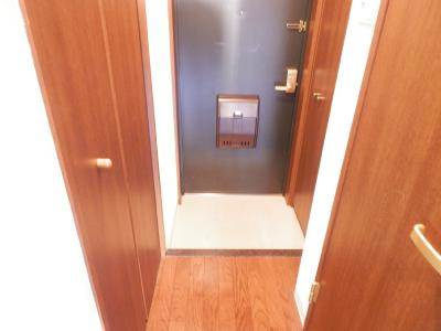 リーガル京都河原町Ⅲの玄関