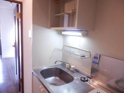 リーガル京都河原町Ⅲの内装|キッチン上部