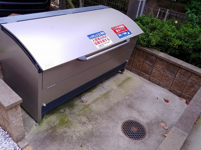 レオネクストパインルージュ立石のその他|ダストボックス