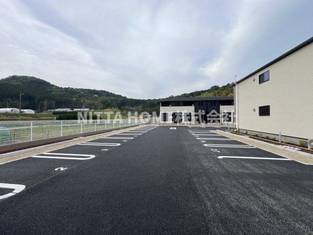 クレール丹波Ⅱの駐車場|敷地内駐車場になります◎