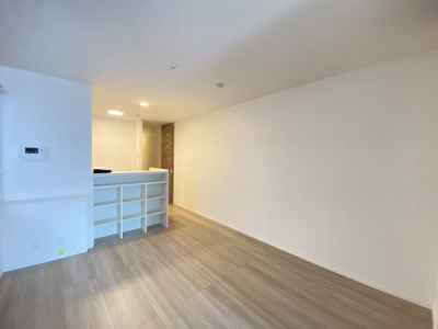 【居間・リビング】 | SOMA SAKAI | こちらの居間で趣味の時間をお楽しみください