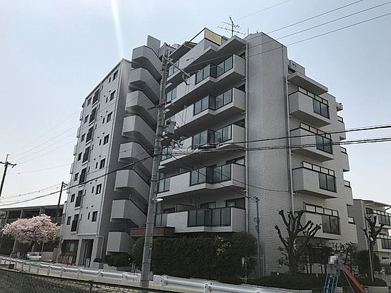 ライオンズマンション豊中上野東の外観