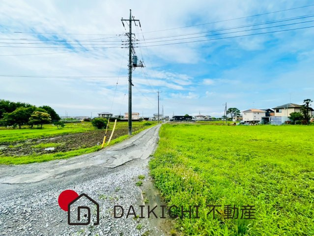 【前面道路含む現地写真】 | 行田市大字斎条　中古戸建