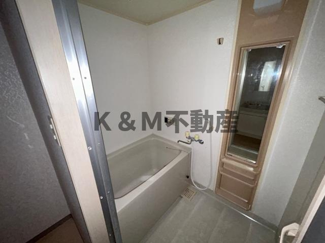 コーポピオーネⅡの浴室|コンパクトで使いやすいお風呂です