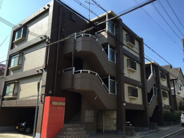 ベルシェ岡本の外観