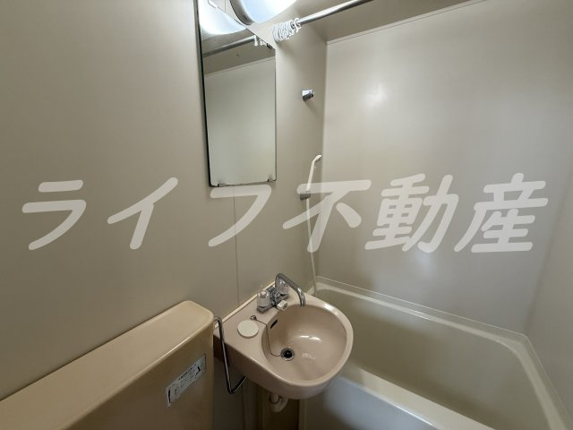 シティパレス21玉造の洗面所|脱衣スペースもあります