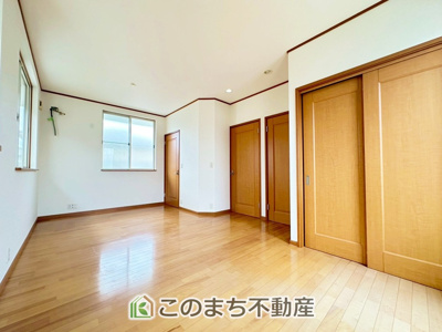 【洋室】 | 宇都宮市五代2丁目中古戸建 | ２階西側洋室は壁を造作する事で３LDKへ変更可能です☆