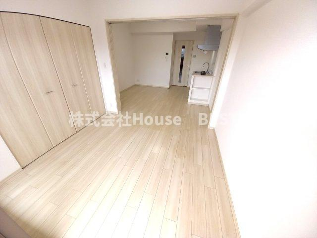 プレジオ神戸WESTの洋室