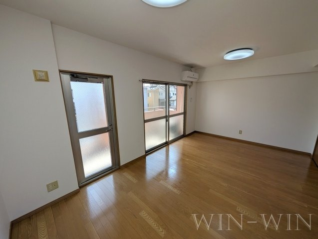 サンフィオーレ中郷の居間・リビング