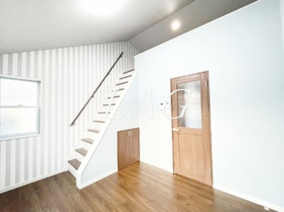 【居間・リビング】 | モアクレスト淵野辺 | 洋室のお部屋です。