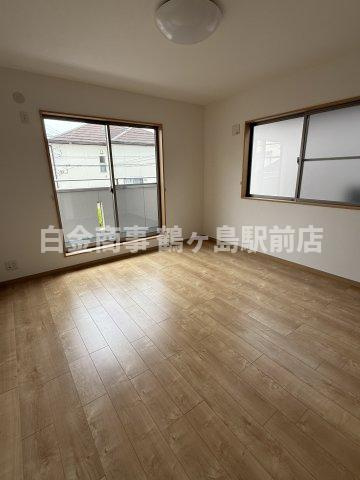坂戸市関間中古戸建の洋室