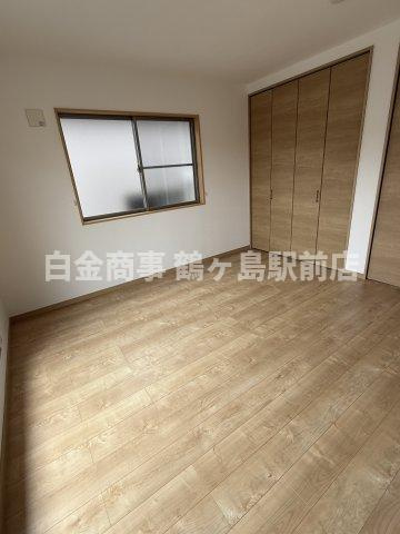 坂戸市関間中古戸建の洋室