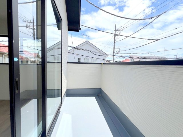 立川市西砂町2丁目　新築戸建全1棟のバルコニー