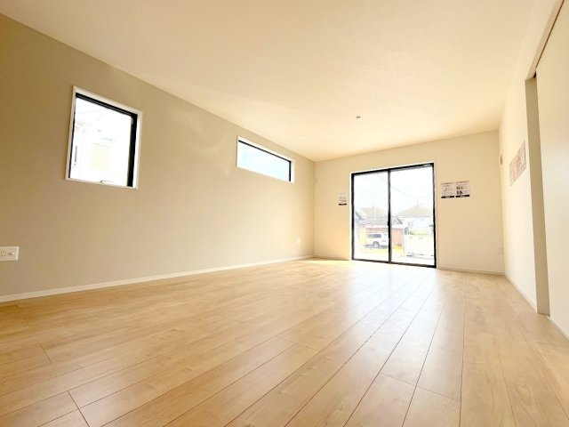 立川市西砂町2丁目　新築戸建全1棟の居間・リビング