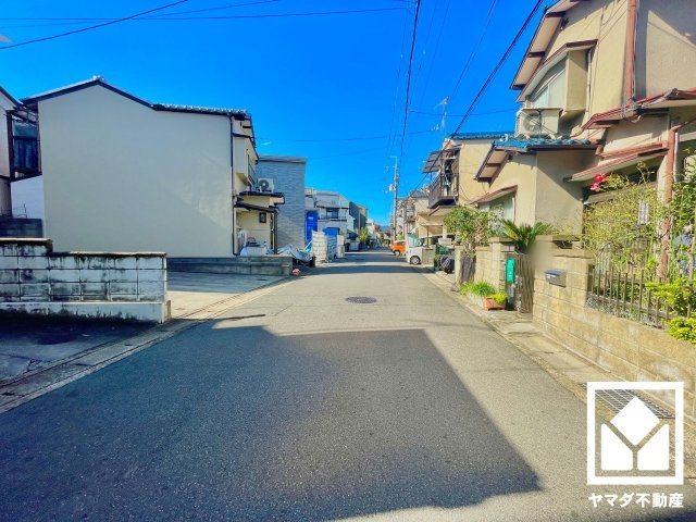 伏見区納所町の前面道路含む現地写真