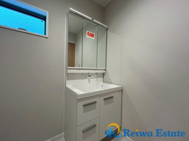 新築戸建　茅ヶ崎市香川5丁目の独立洗面台