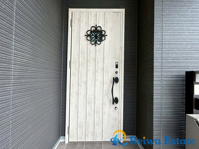 新築戸建　茅ヶ崎市香川5丁目の玄関