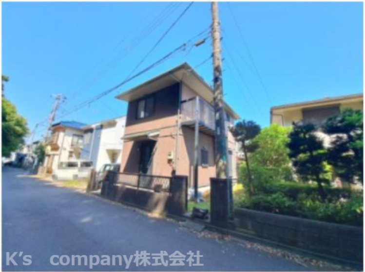 ■高座郡寒川町岡田8丁目　中古戸建の前面道路含む現地写真|周辺は緑豊かな自然が多く、落ち着いた住環境です☆