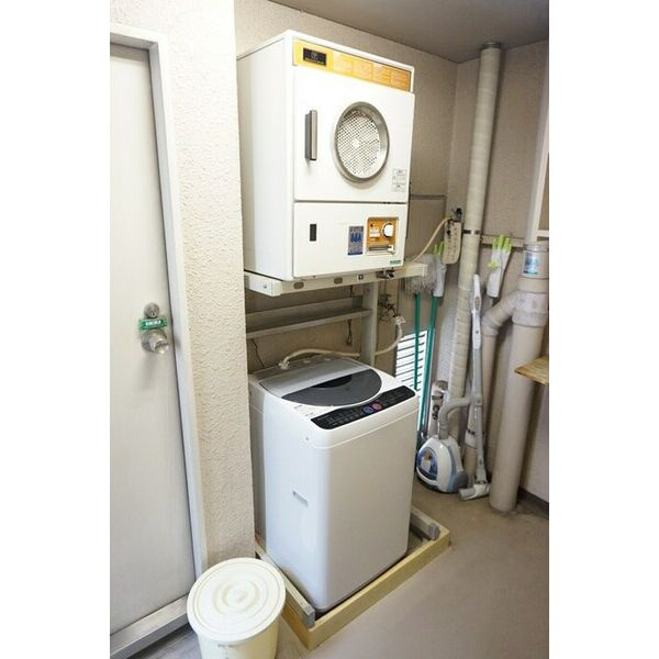 吉水苑のその他共用部分|敷地内コインランドリー