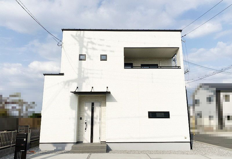 近江八幡市西生来町　中古戸建の外観