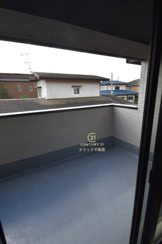 ケイアイフィット　水戸市酒門町　15期 　2のバルコニー|日当たり良好なバルコニーです。気分転換に出るだけでも、晴れた日にお洗濯物やお布団を一気に干すのも気持ちがいい♪