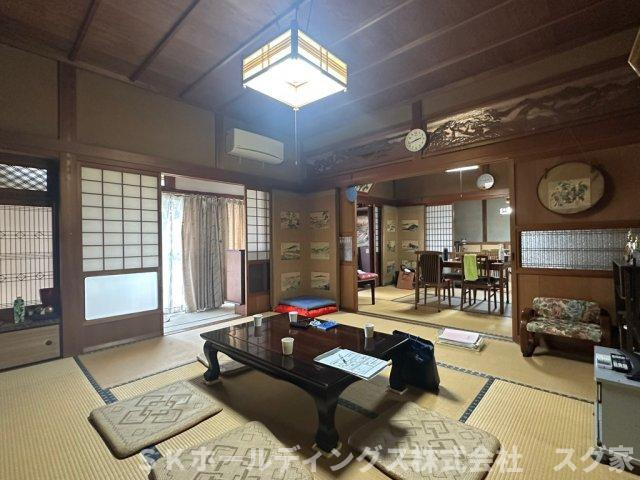 綾部市金河内町古民家の居間・リビング