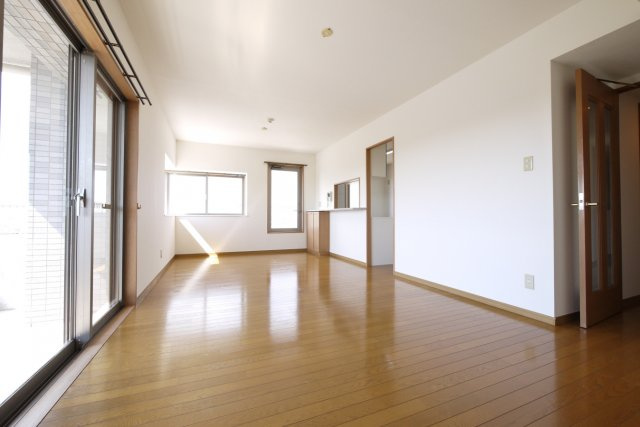 ラ・フォレ21|明るくて日当りも良いですよ