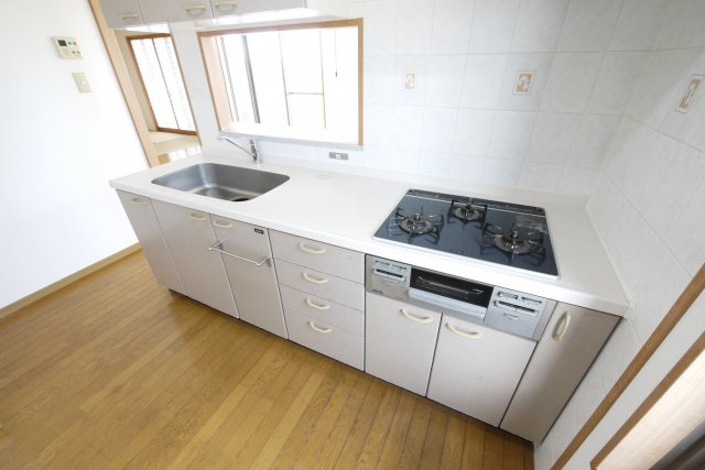 ラ・フォレ21のキッチン|システムキッチン　カウンタータイプのキッチン