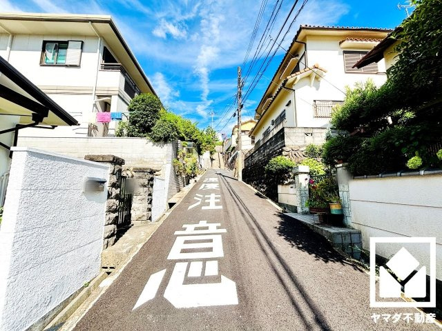 八幡市橋本栗ケ谷の前面道路含む現地写真