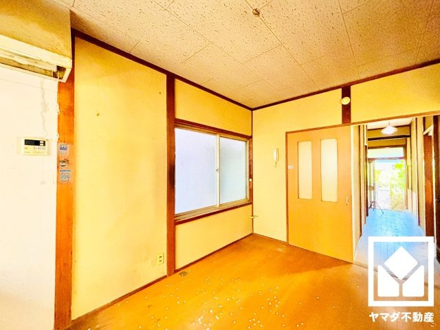 八幡市橋本栗ケ谷の洋室
