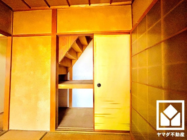 八幡市橋本栗ケ谷の収納