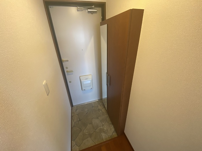 ONLYONE小花の玄関