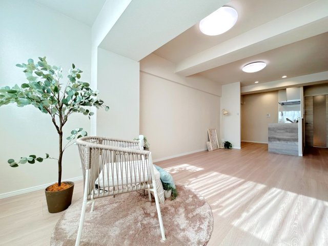 ◆リフォーム済◆京阪「神宮丸太町」駅徒歩４分◆スーパー徒歩２分◆河原町スカイマンションの居間・リビング|リビング