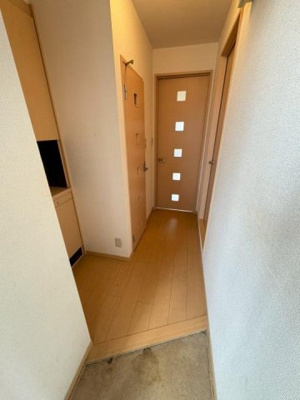 【玄関】 | ベァーフルート深井A棟
