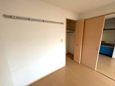 【洋室】 | ベァーフルート深井A棟