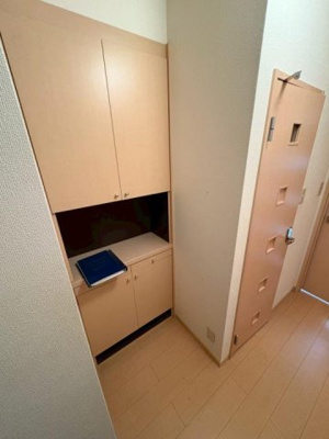 【玄関】 | ベァーフルート深井A棟