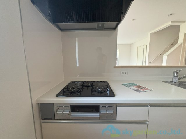 秦野市曽屋第27　新築戸建　全3棟3号棟のキッチン