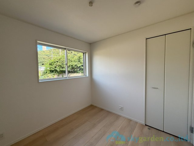 秦野市曽屋第27　新築戸建　全3棟3号棟の洋室