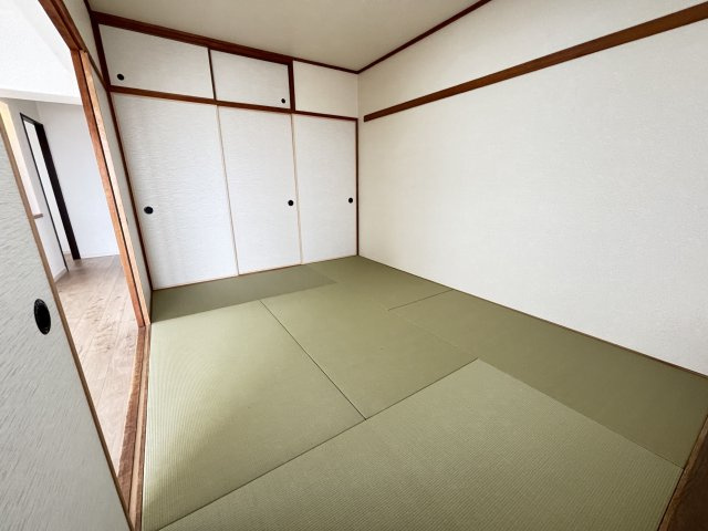 アバンドーネ西神春日台1号棟の和室