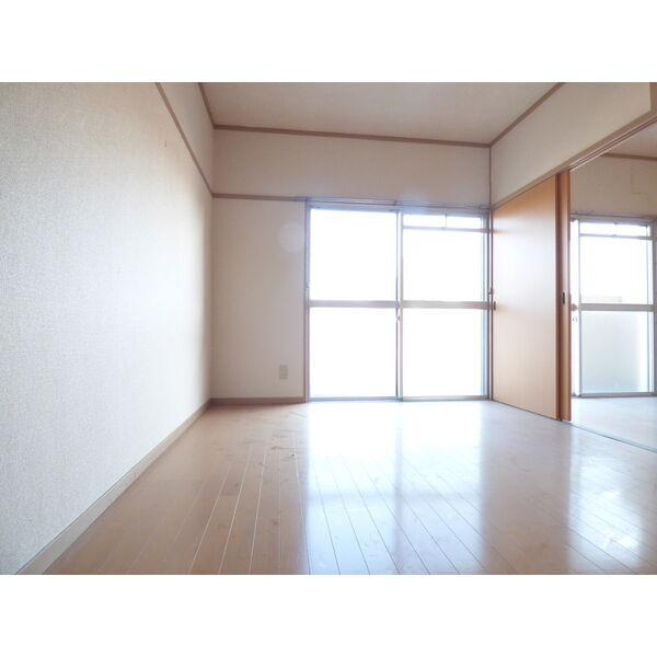 サンハイツしのぎの内装