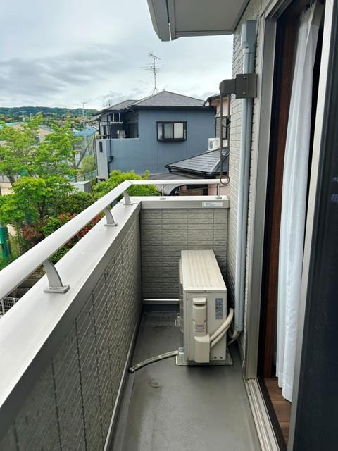 中町戸建のバルコニー|お洗濯にも便利なバルコニー付き